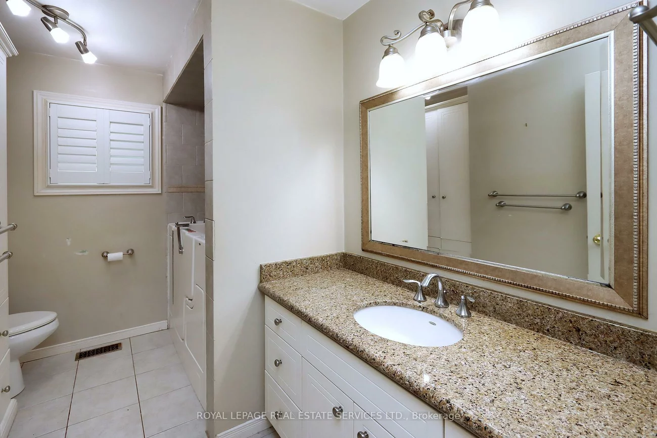 2482, Bridge, 1020 - WO West, Oakville