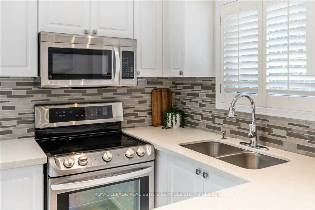 2365, Grand Ravine, 1015 - RO River Oaks, Oakville
