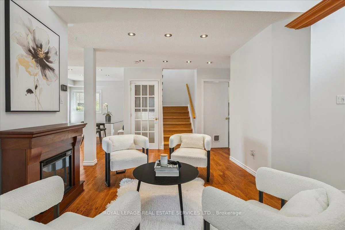2365, Grand Ravine, 1015 - RO River Oaks, Oakville
