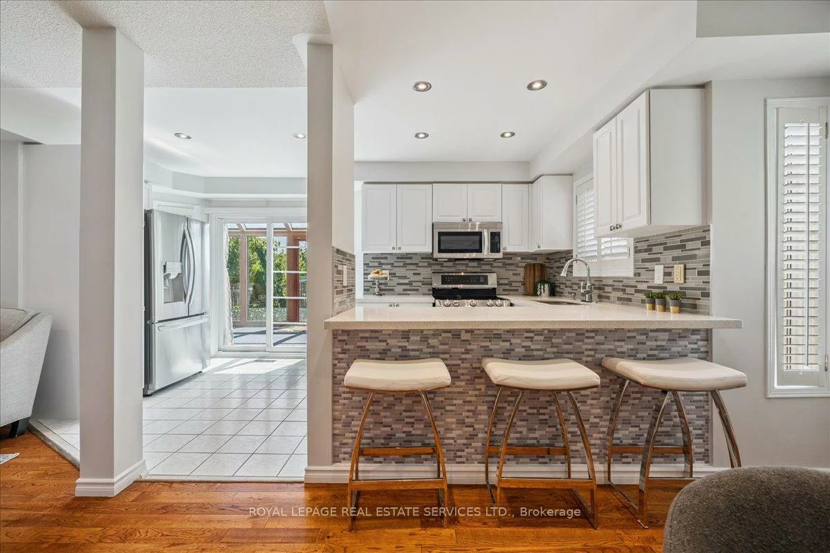 2365, Grand Ravine, 1015 - RO River Oaks, Oakville