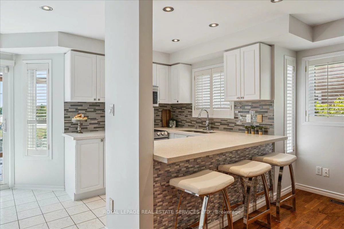 2365, Grand Ravine, 1015 - RO River Oaks, Oakville