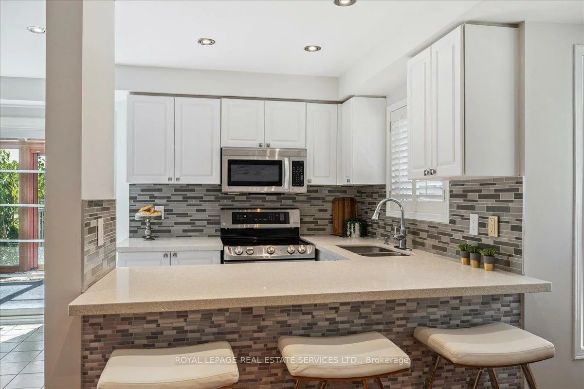 2365, Grand Ravine, 1015 - RO River Oaks, Oakville