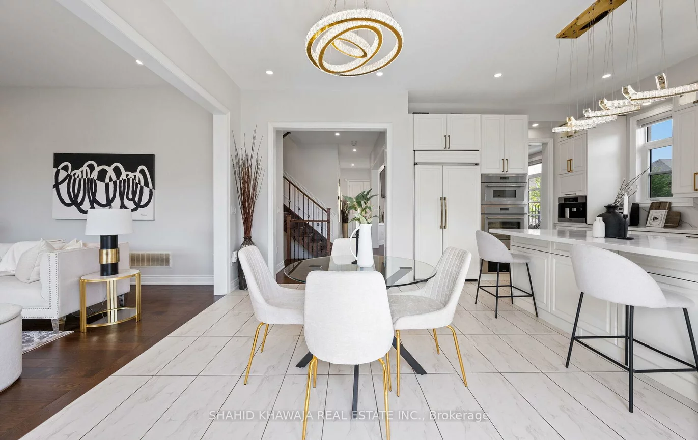 25, Wheat Boom, 1008 - GO Glenorchy, Oakville