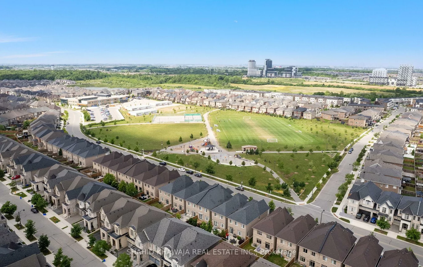 25, Wheat Boom, 1008 - GO Glenorchy, Oakville