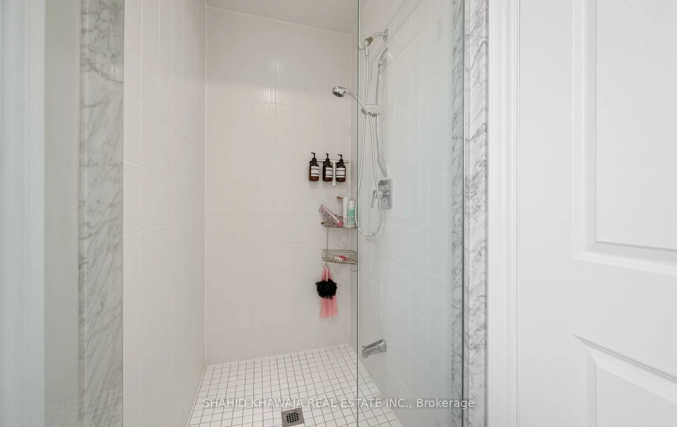 25, Wheat Boom, 1008 - GO Glenorchy, Oakville