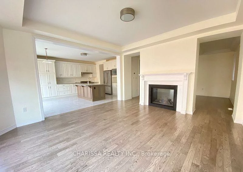 295, Ironside, 1008 - GO Glenorchy, Oakville