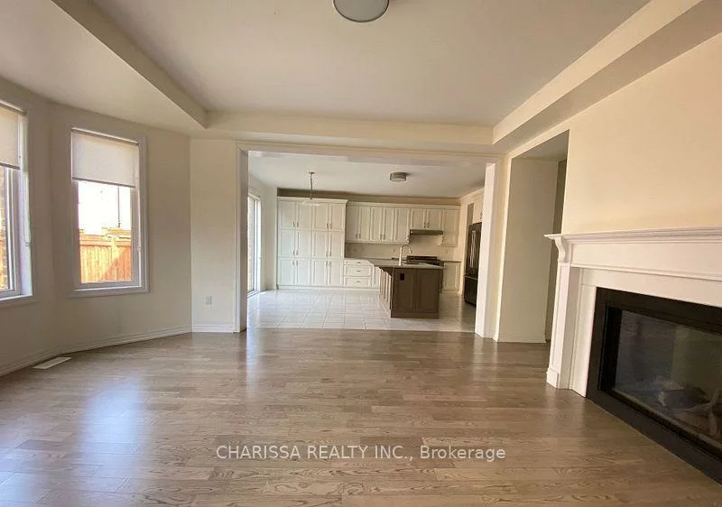 295, Ironside, 1008 - GO Glenorchy, Oakville