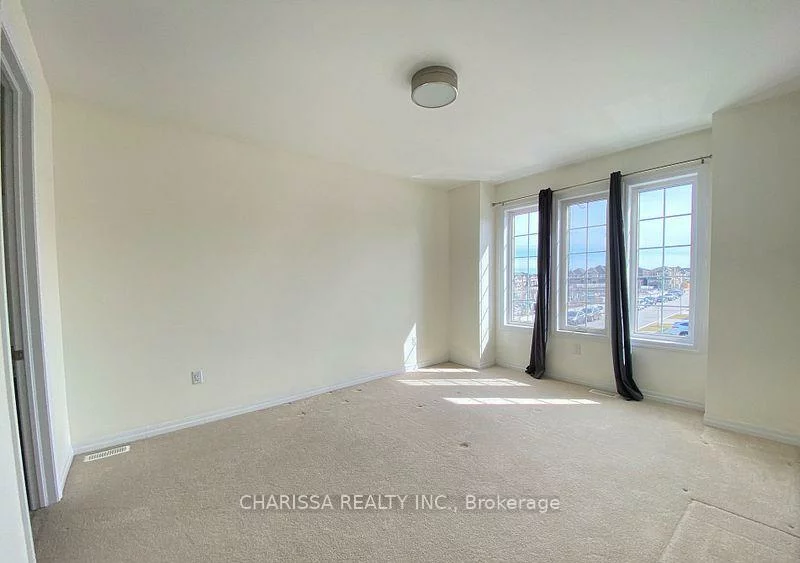 295, Ironside, 1008 - GO Glenorchy, Oakville