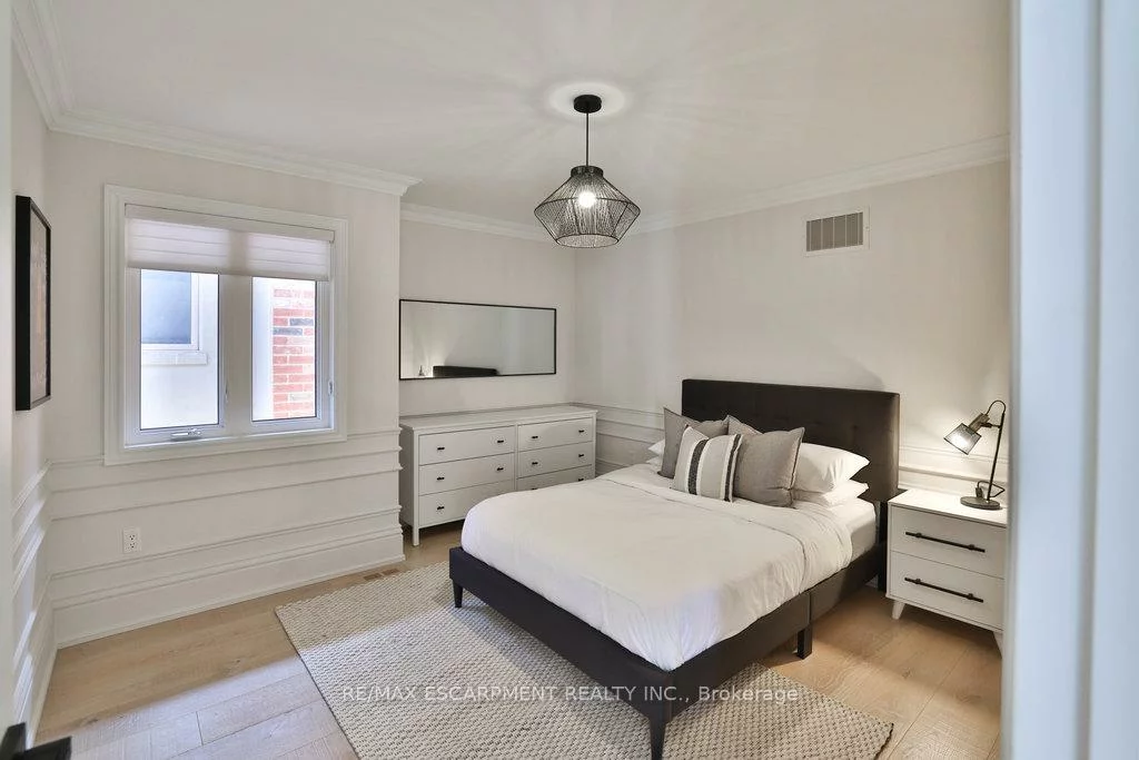 3424, SKIPTON, 1000 - BC Bronte Creek, Oakville