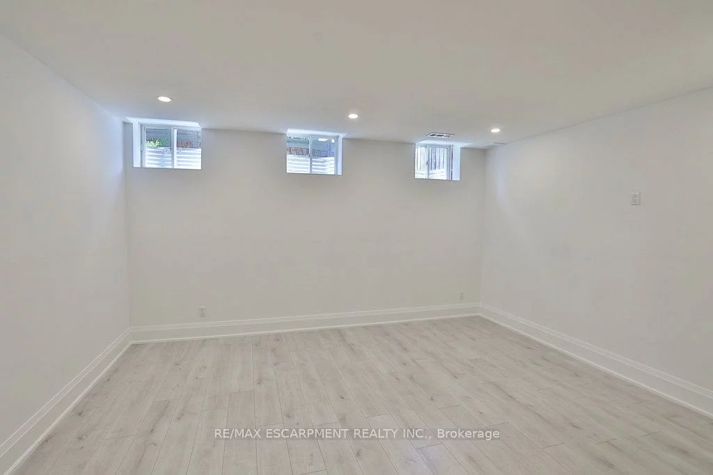 3424, SKIPTON, 1000 - BC Bronte Creek, Oakville