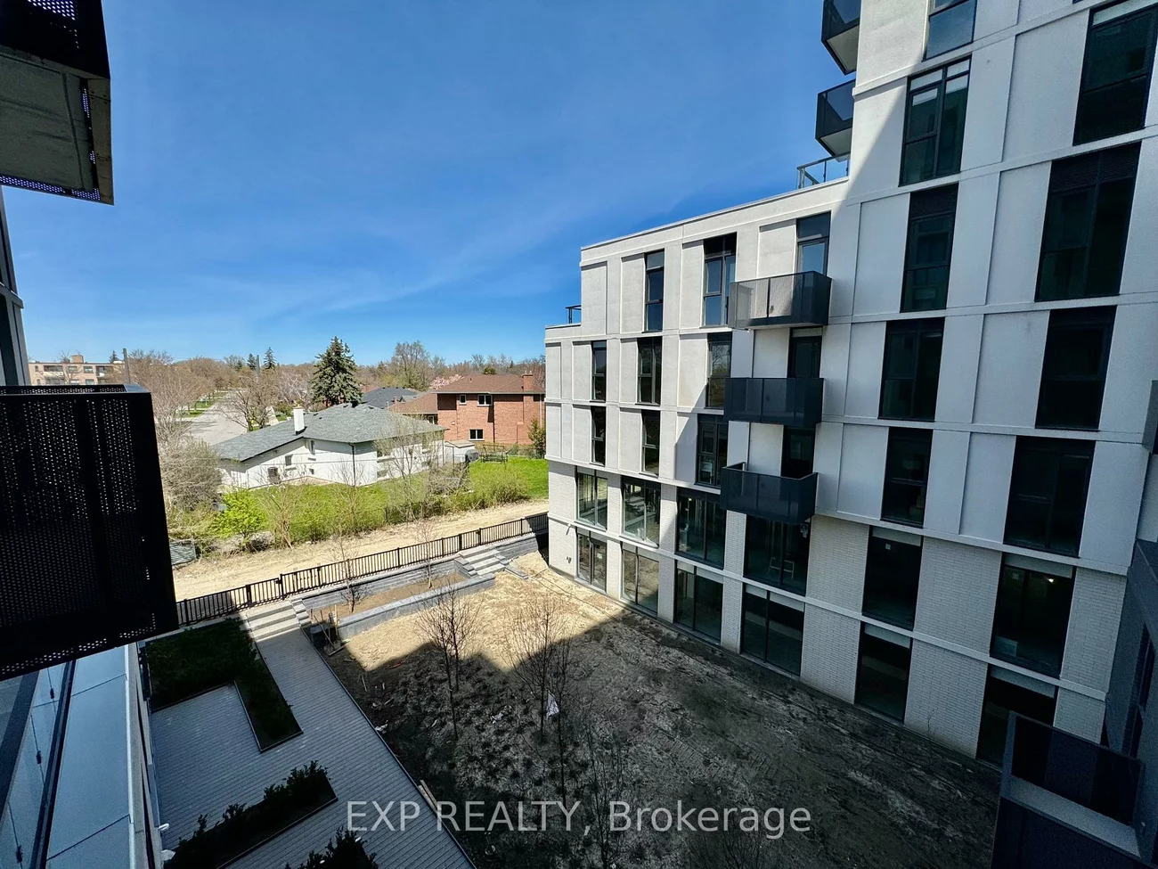90, Georgian, 1015 - RO River Oaks, Oakville