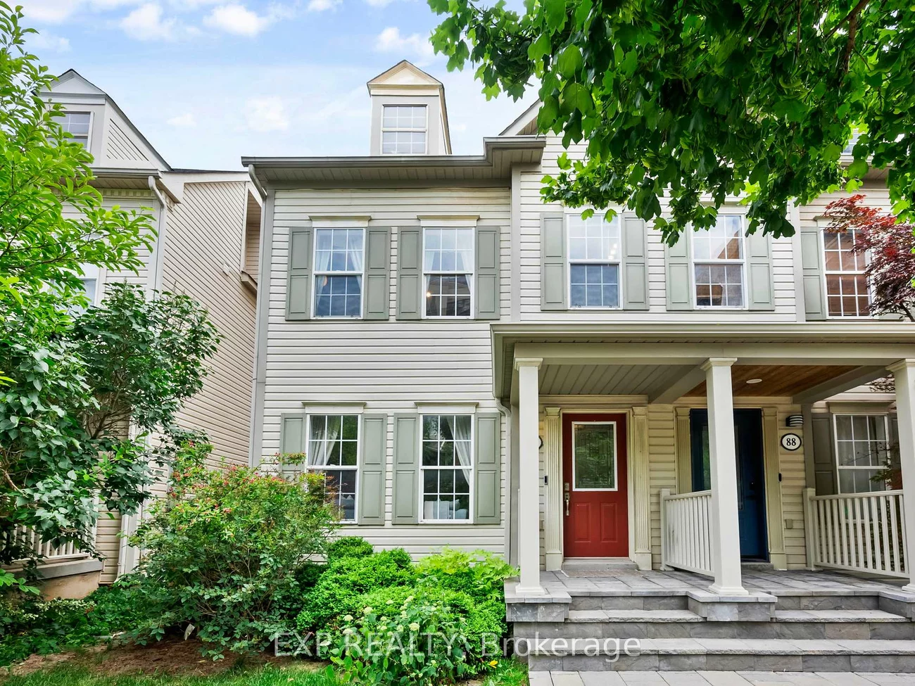 90, Georgian, 1015 - RO River Oaks, Oakville