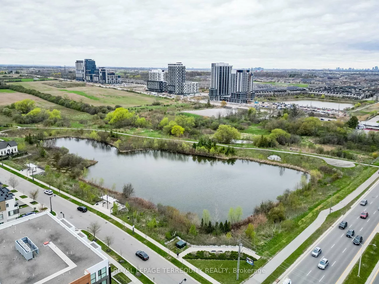 195, Sabina, 1008 - GO Glenorchy, Oakville