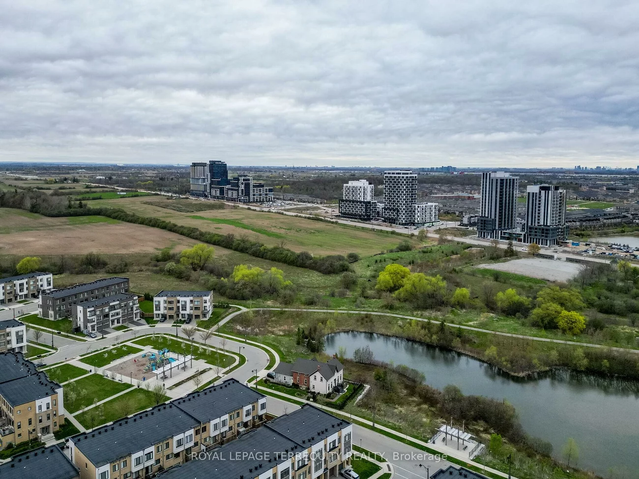 195, Sabina, 1008 - GO Glenorchy, Oakville