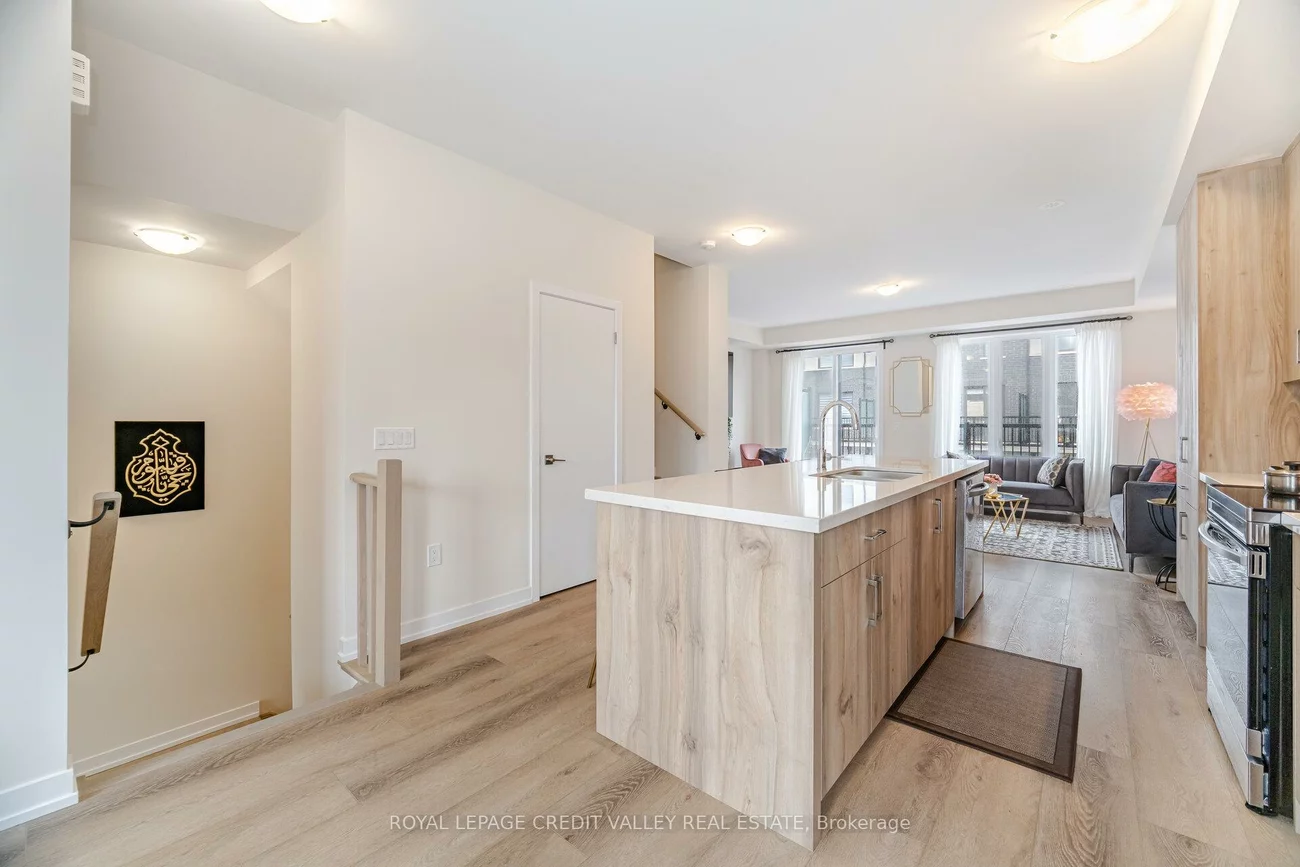 1360, William Halton, 1012 - NW Northwest, Oakville
