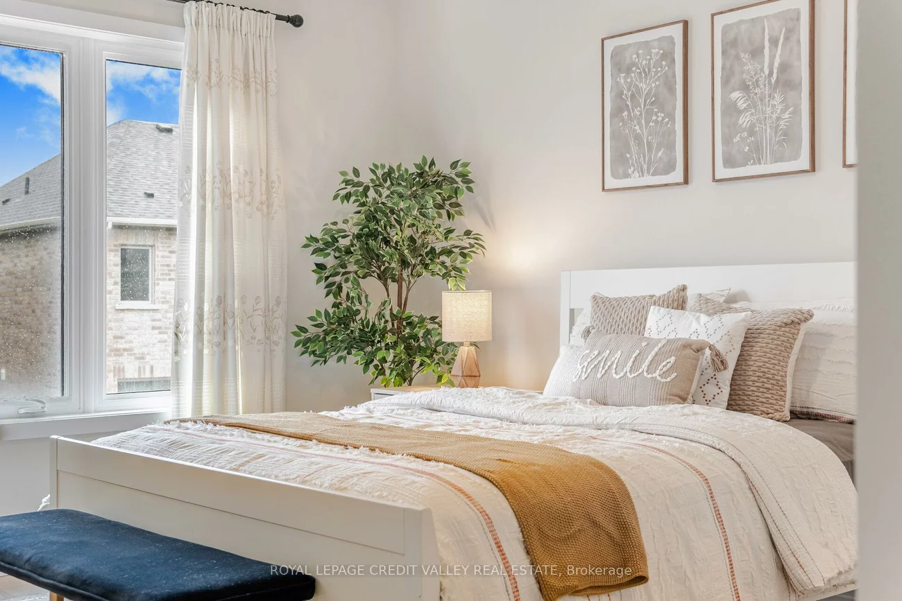 1360, William Halton, 1012 - NW Northwest, Oakville