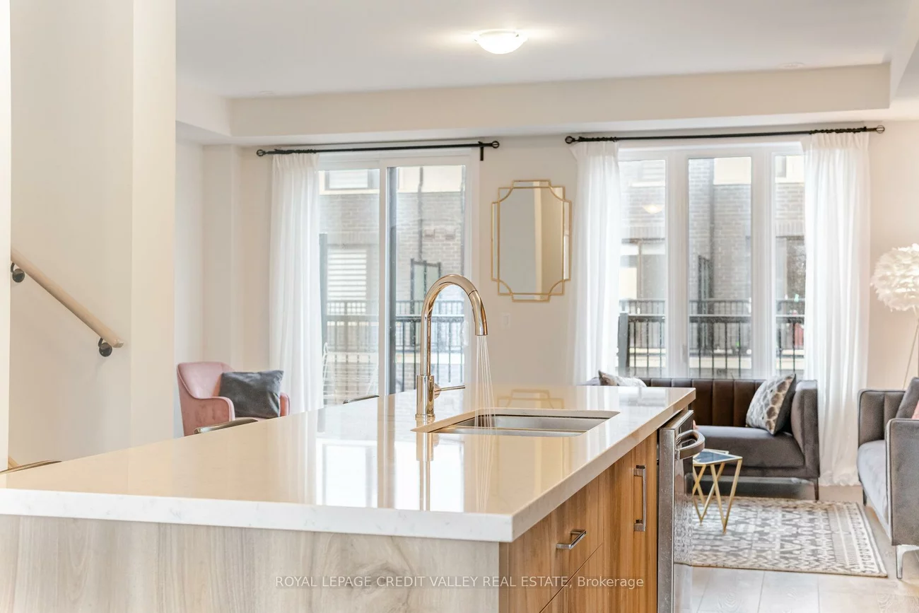 1360, William Halton, 1012 - NW Northwest, Oakville