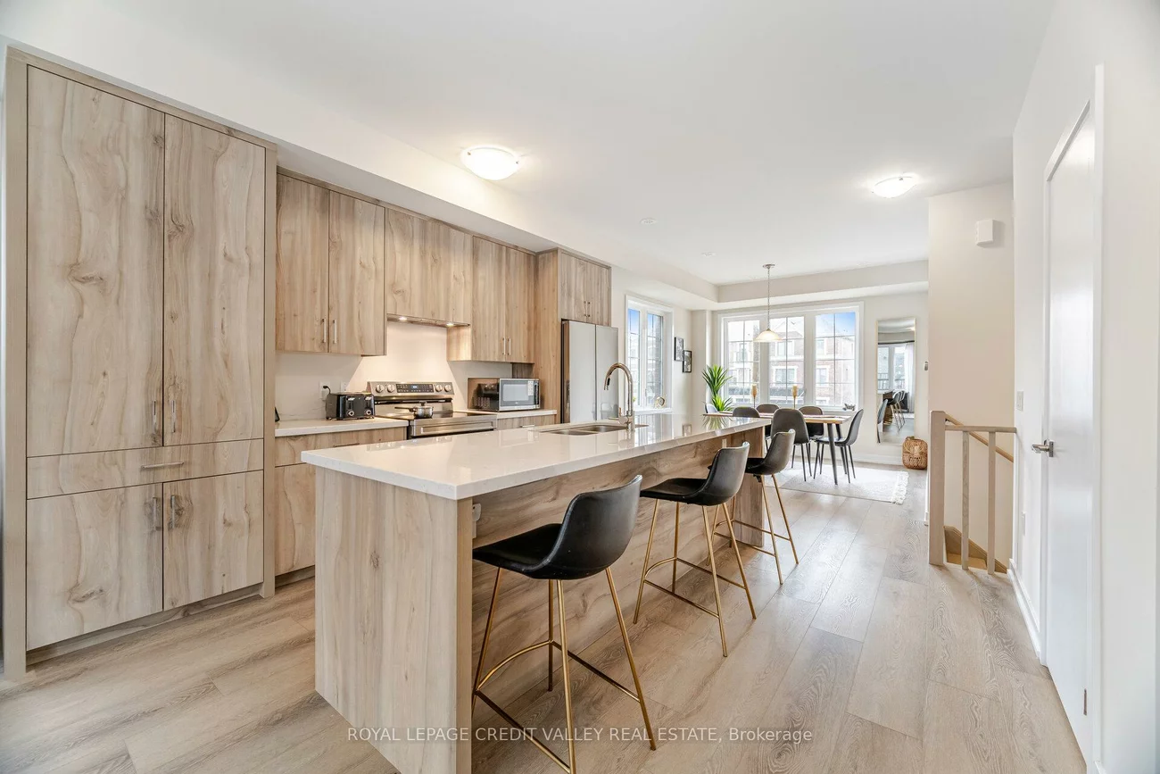 1360, William Halton, 1012 - NW Northwest, Oakville
