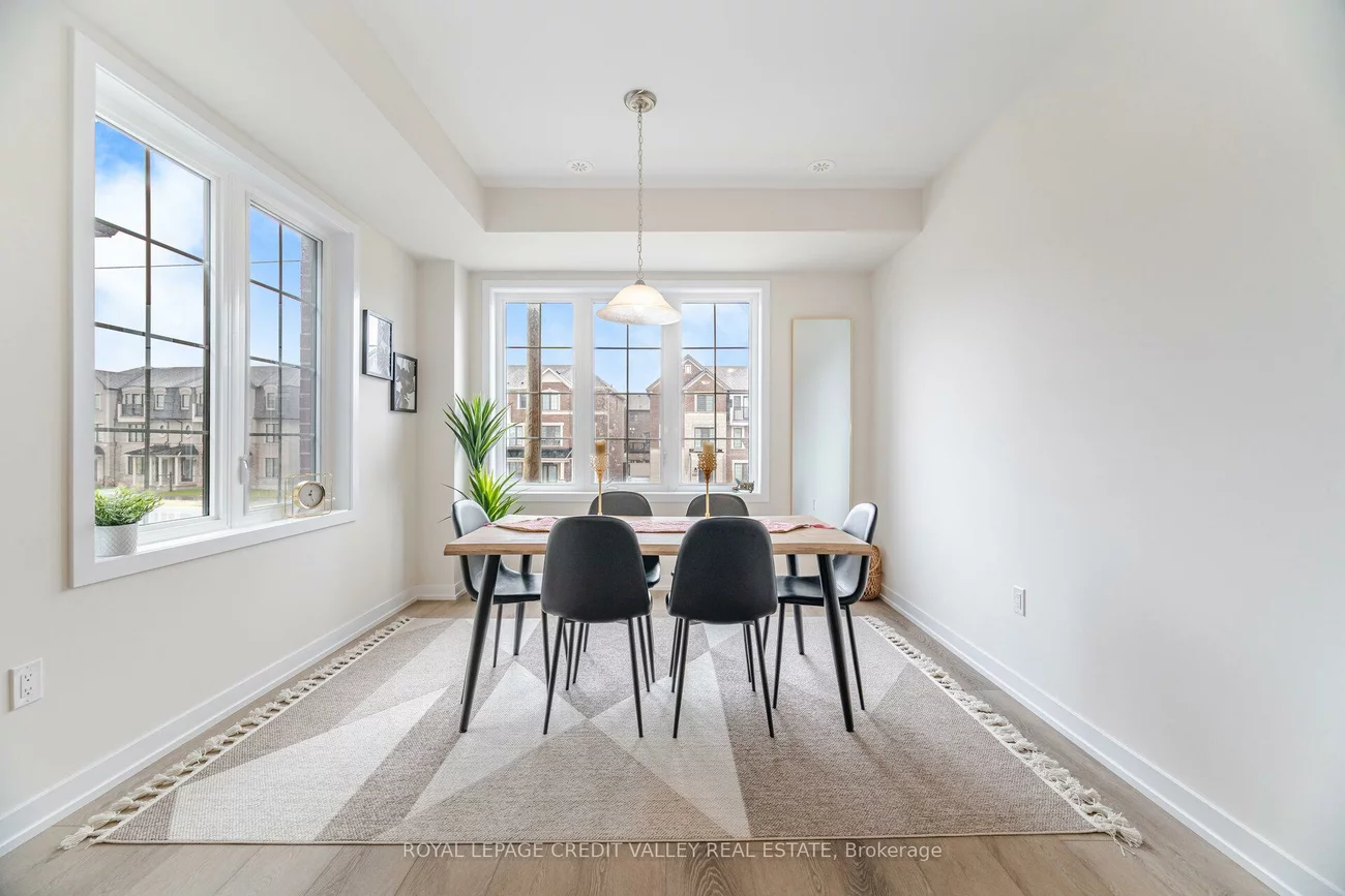 1360, William Halton, 1012 - NW Northwest, Oakville