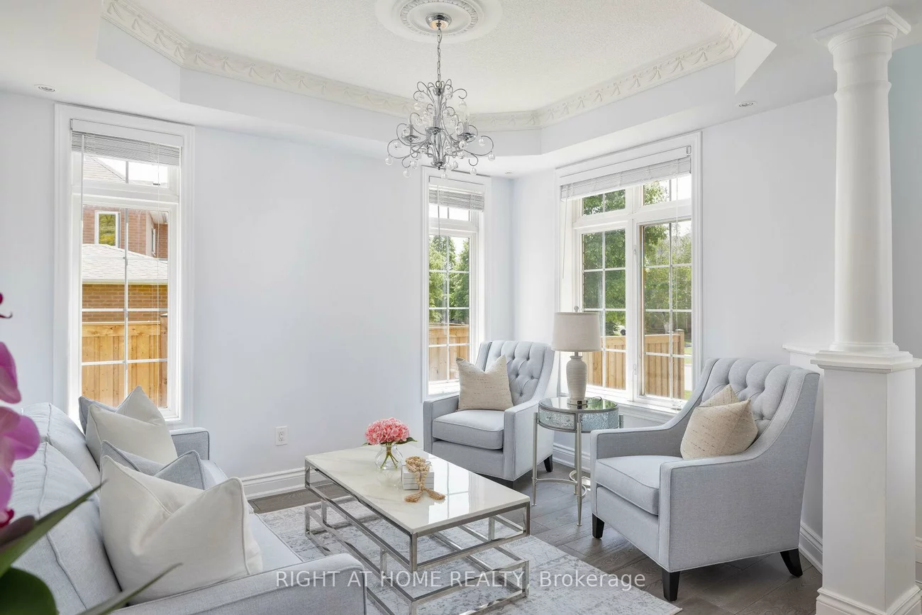 2591, Castle Hill, 1015 - RO River Oaks, Oakville