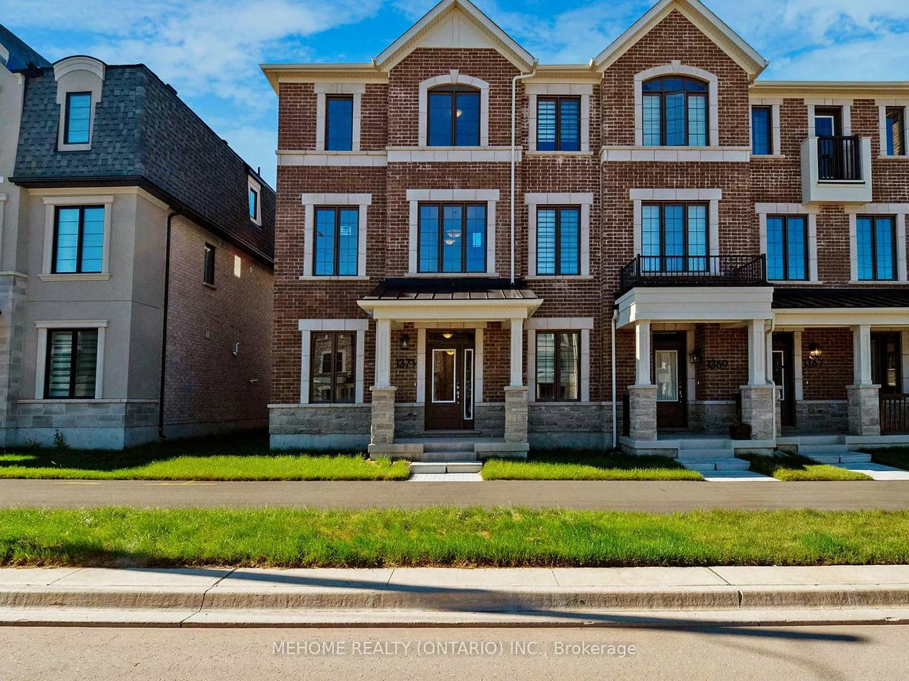 1371, William Halton, 1012 - NW Northwest, Oakville