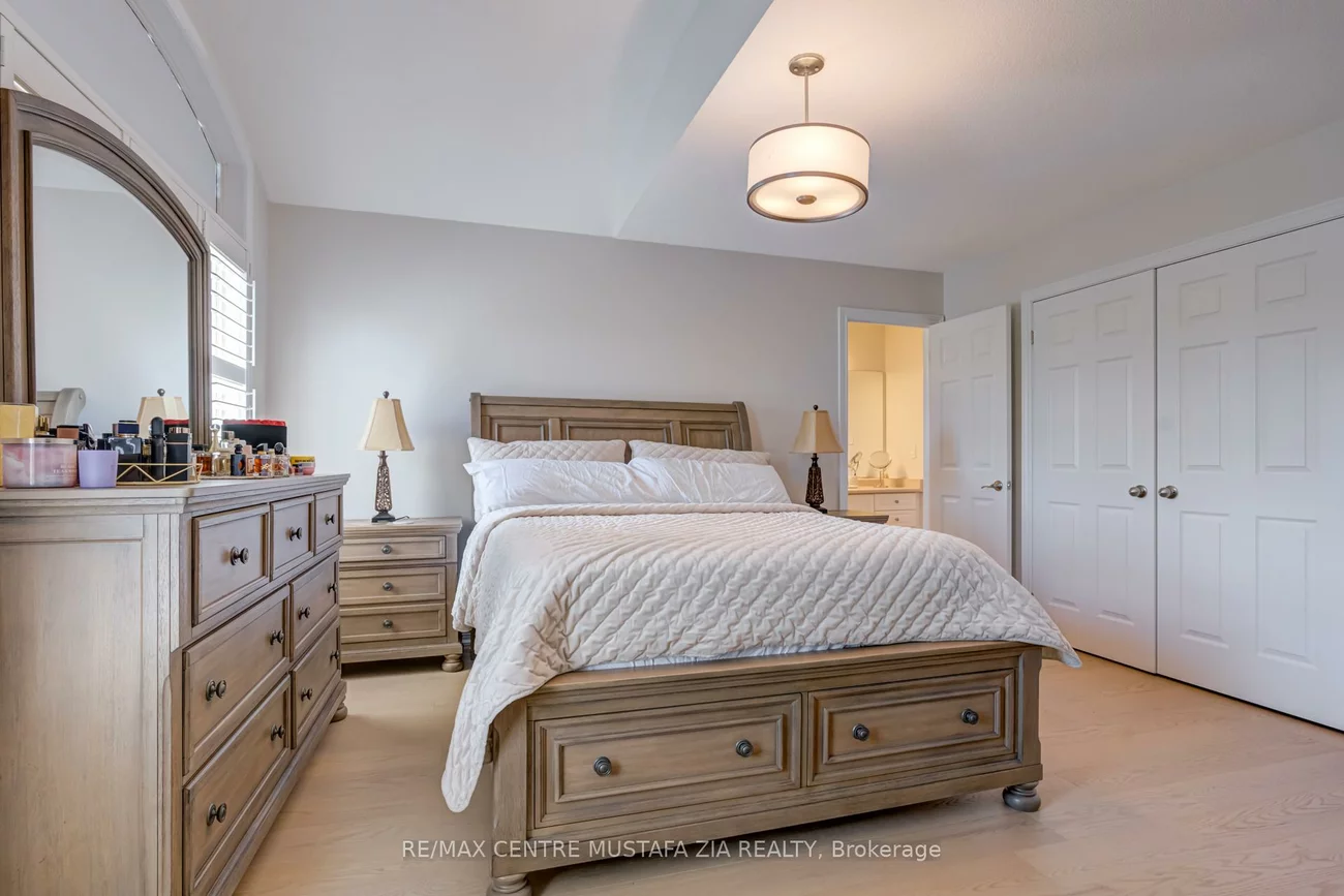 2522, Lyndhurst, 1009 - JC Joshua Creek, Oakville