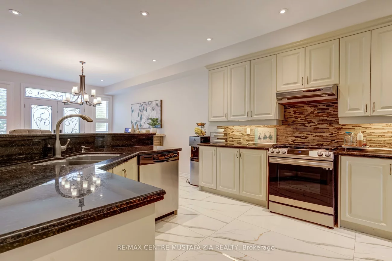 2522, Lyndhurst, 1009 - JC Joshua Creek, Oakville