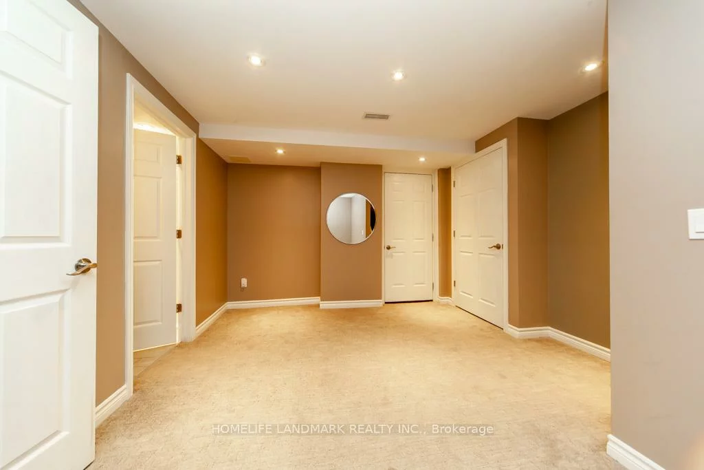 3077, Neyagawa, 1008 - GO Glenorchy, Oakville