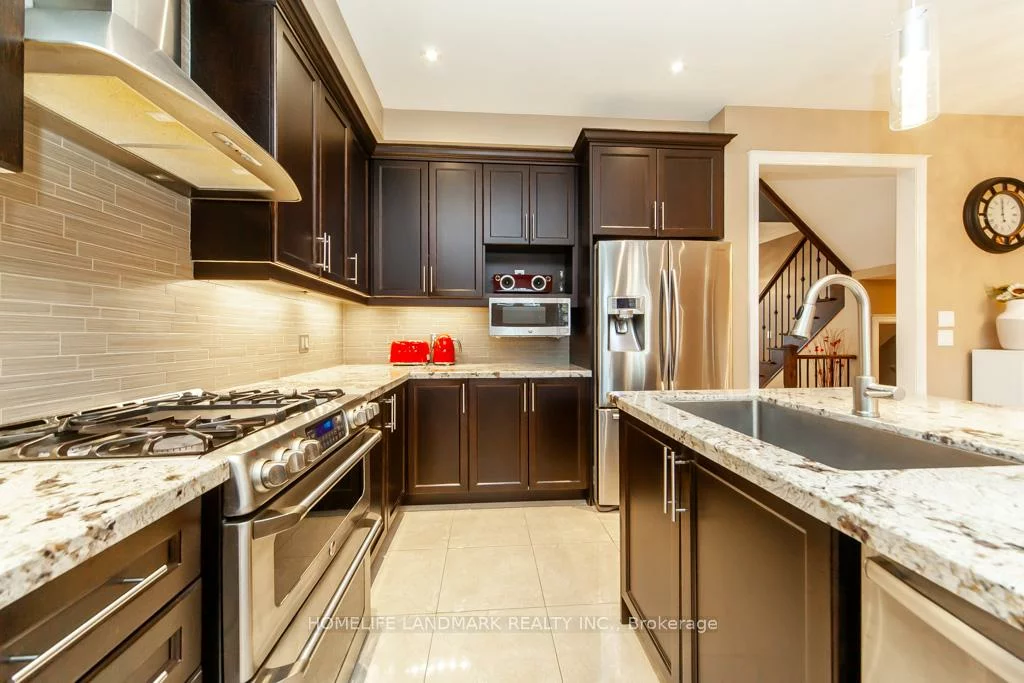 3077, Neyagawa, 1008 - GO Glenorchy, Oakville