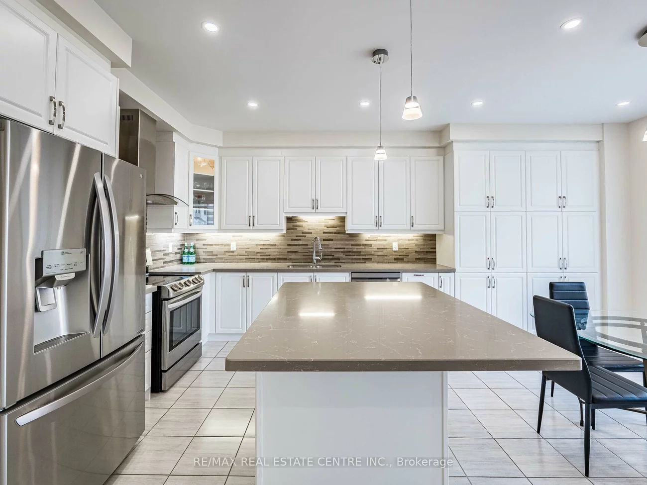 323, Harold Dent, 1008 - GO Glenorchy, Oakville