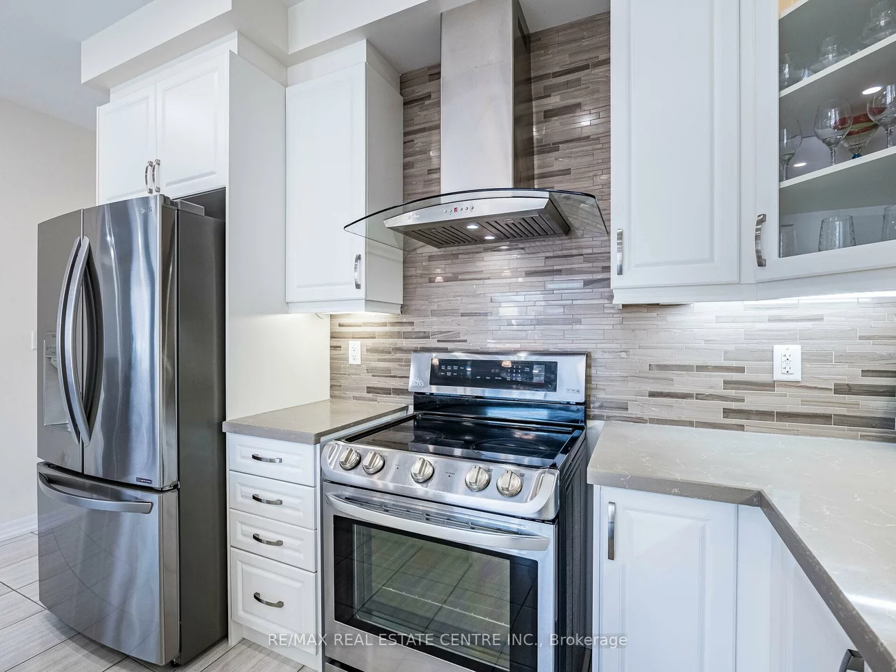 323, Harold Dent, 1008 - GO Glenorchy, Oakville