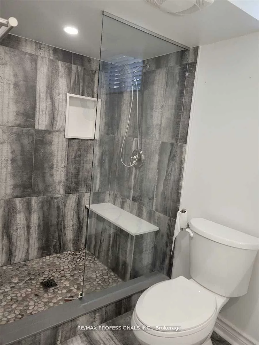 15, Ridge, 1003 - CP College Park, Oakville