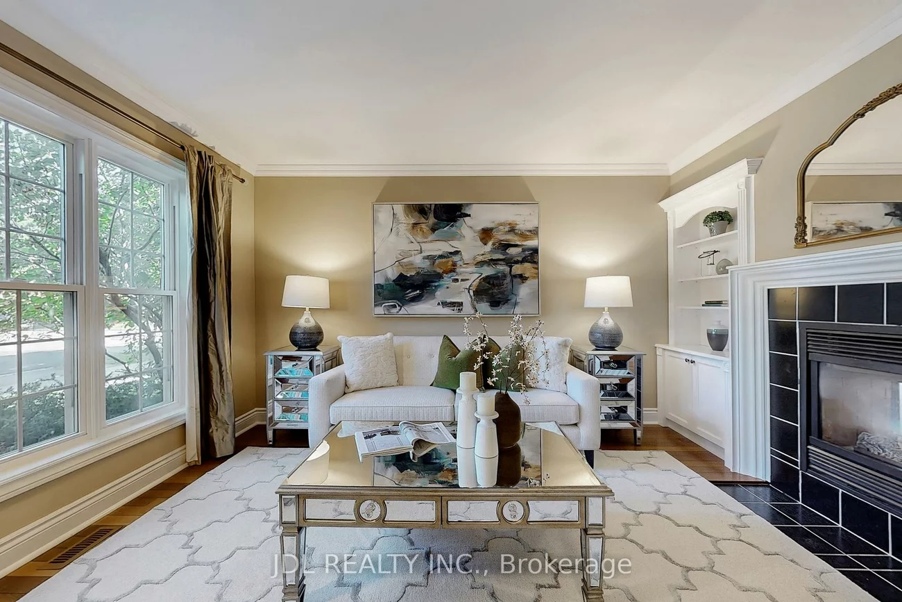 240, Lexington, 1015 - RO River Oaks, Oakville
