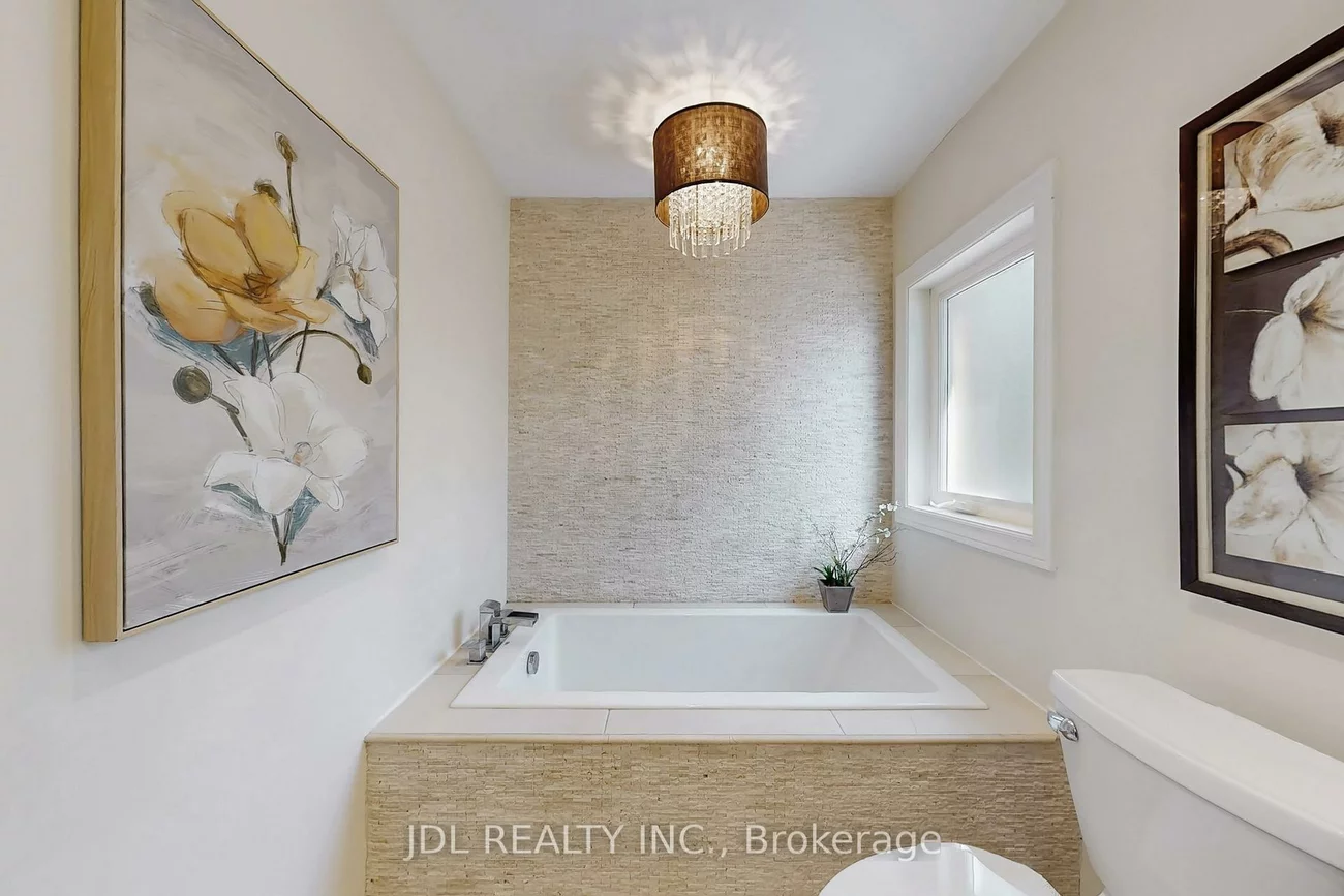 240, Lexington, 1015 - RO River Oaks, Oakville
