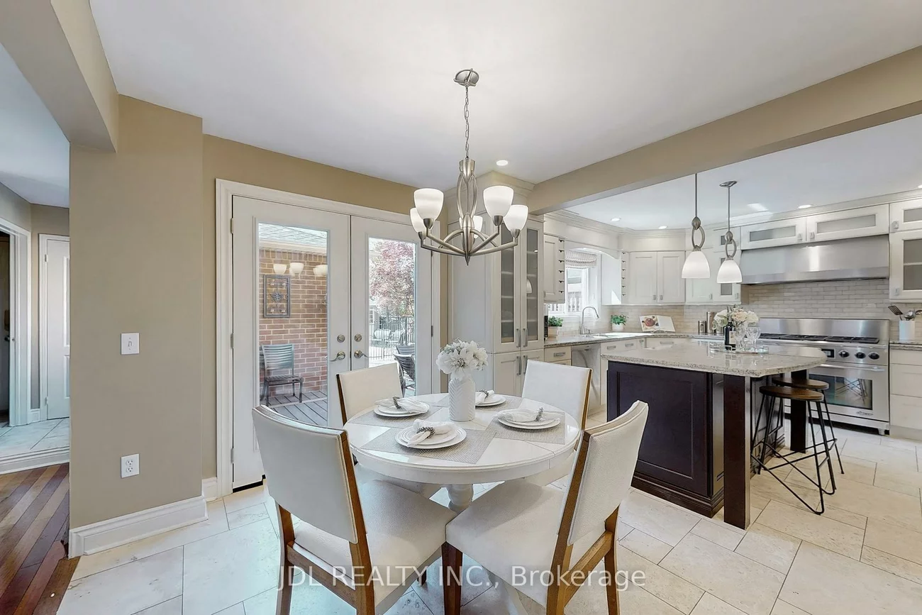 240, Lexington, 1015 - RO River Oaks, Oakville