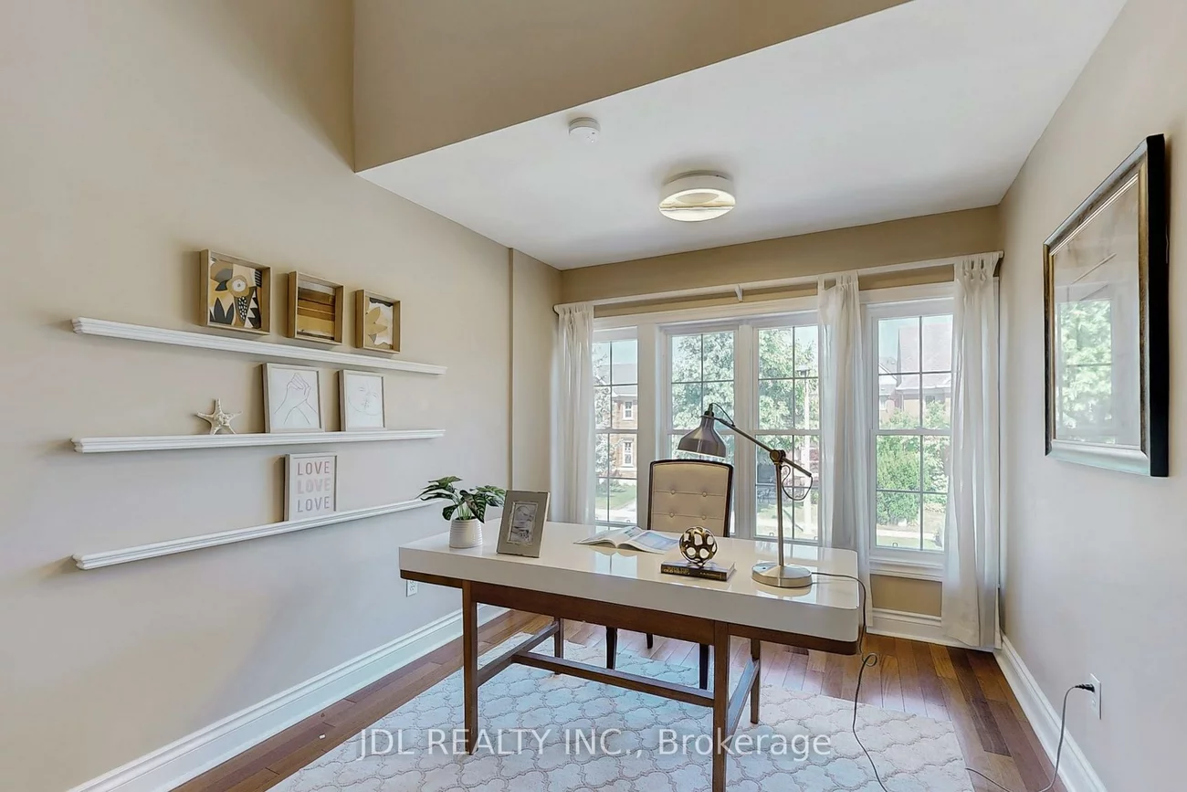 240, Lexington, 1015 - RO River Oaks, Oakville