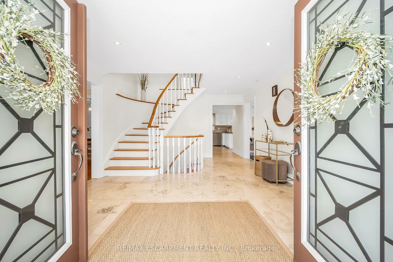 2728, Guilford, 1004 - CV Clearview, Oakville