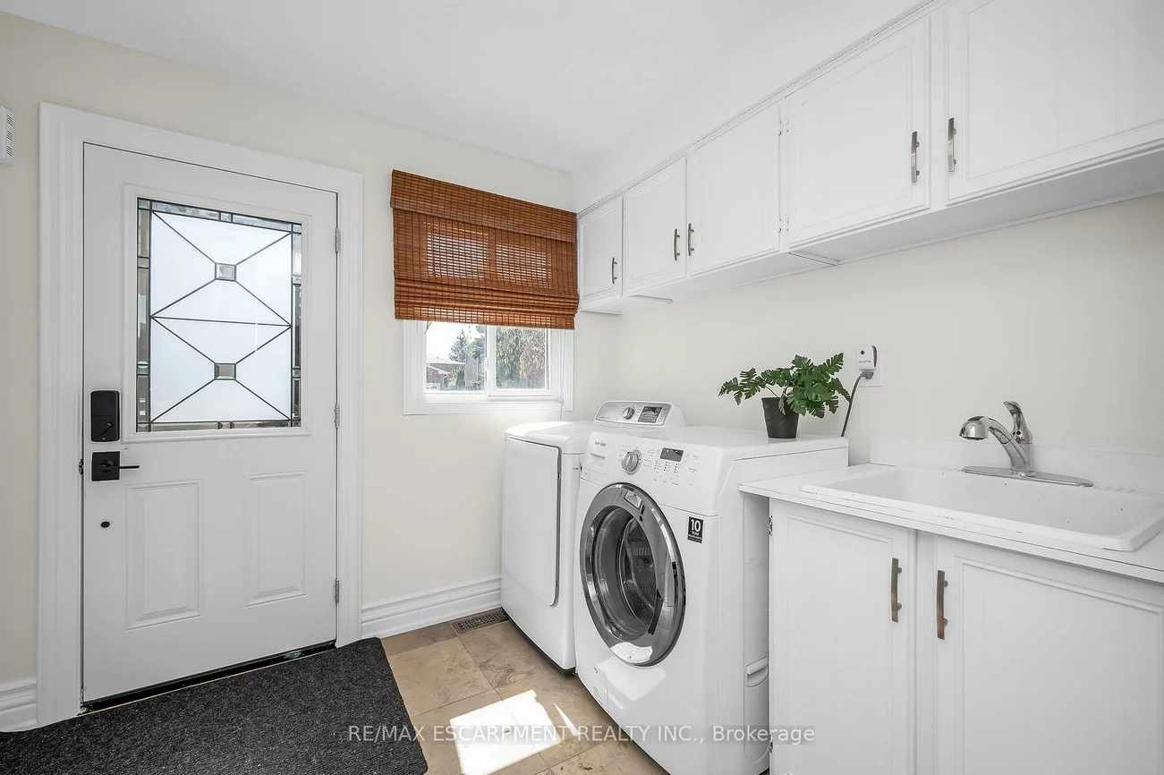 2728, Guilford, 1004 - CV Clearview, Oakville