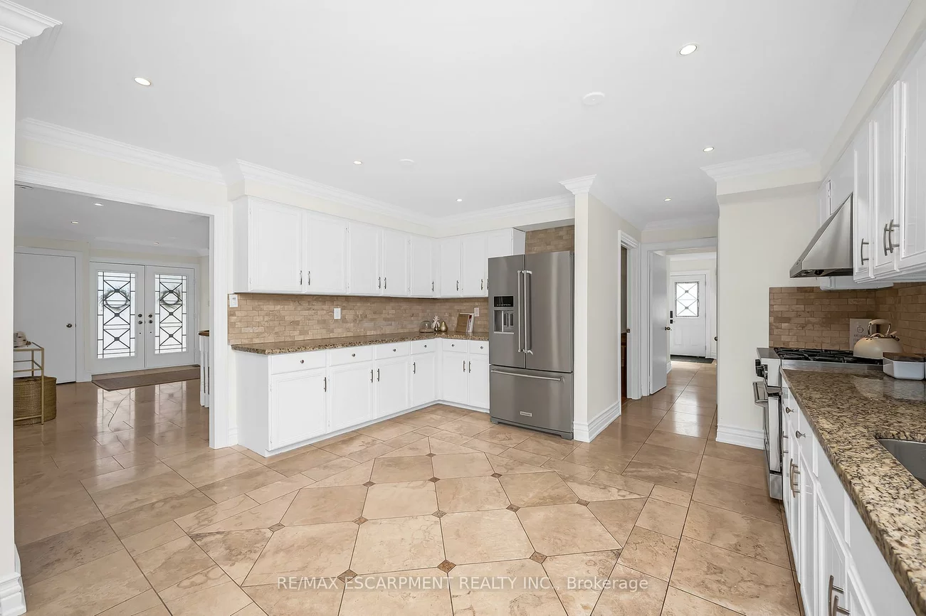 2728, Guilford, 1004 - CV Clearview, Oakville