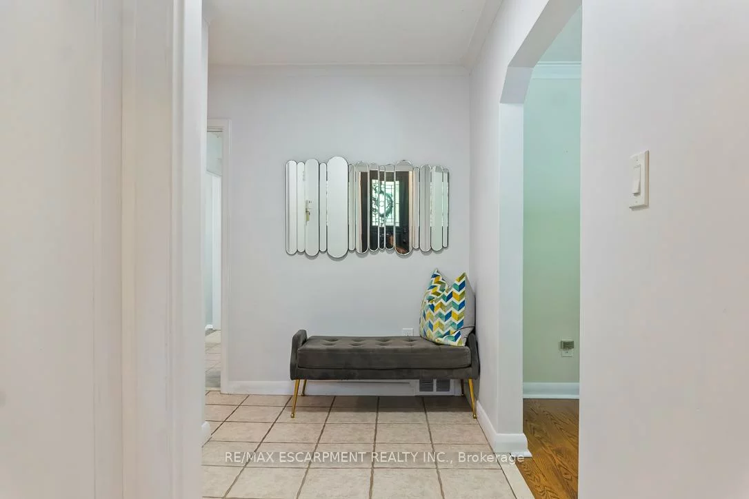 237, Albion, 1011 - MO Morrison, Oakville