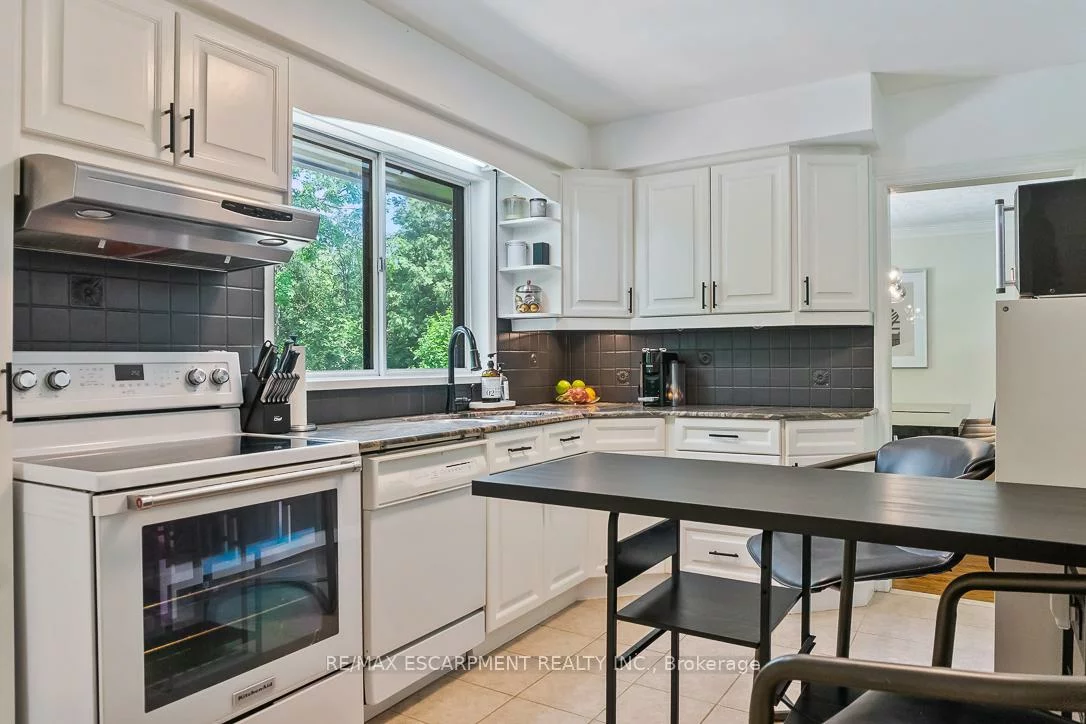 237, Albion, 1011 - MO Morrison, Oakville