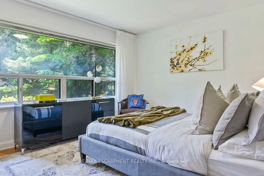 237, Albion, 1011 - MO Morrison, Oakville