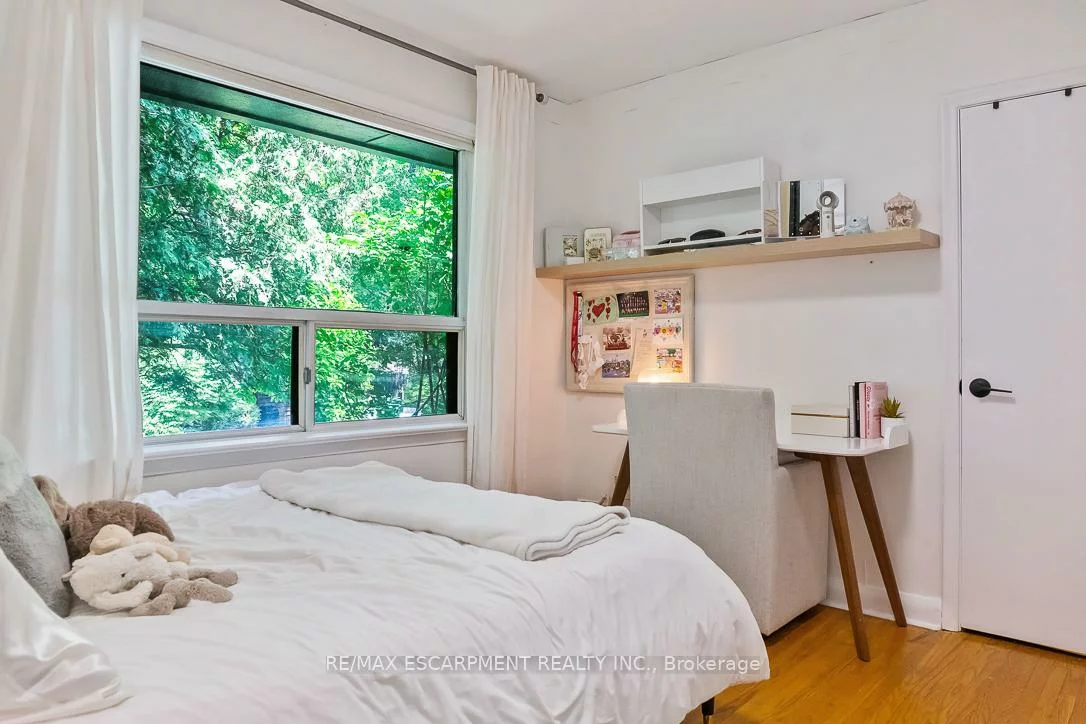 237, Albion, 1011 - MO Morrison, Oakville