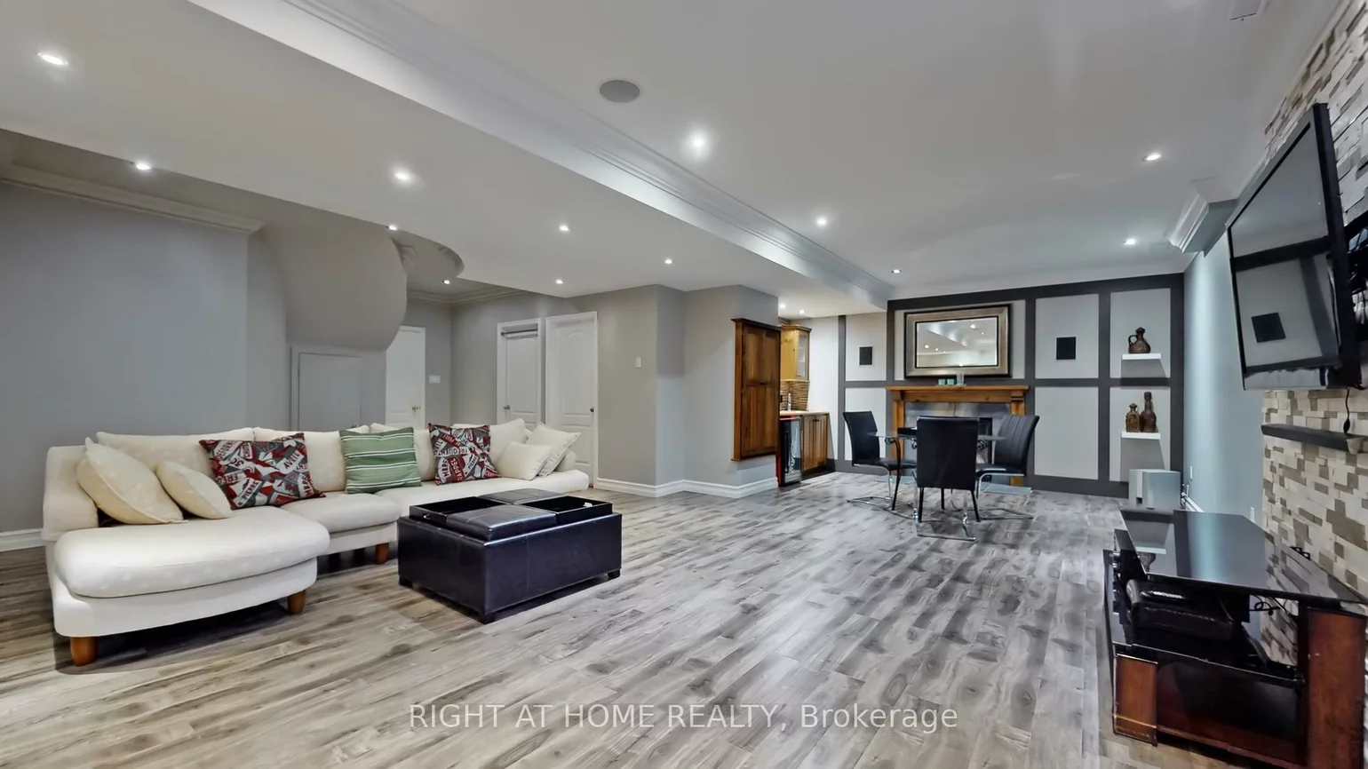 1504, Pinery, 1009 - JC Joshua Creek, Oakville