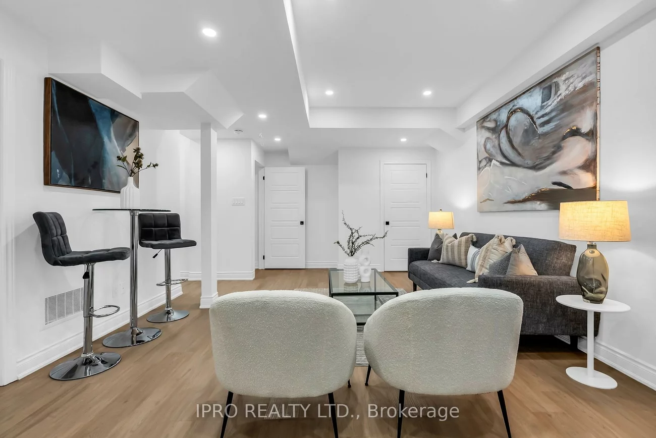 3302, Rattlesnake, 1008 - GO Glenorchy, Oakville