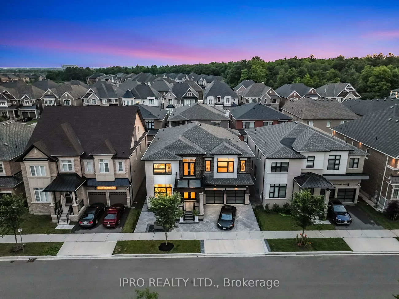 3302, Rattlesnake, 1008 - GO Glenorchy, Oakville