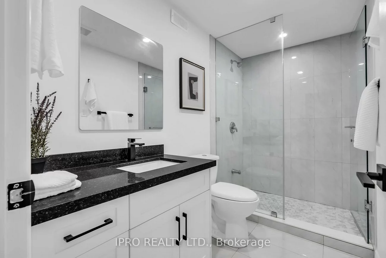 3302, Rattlesnake, 1008 - GO Glenorchy, Oakville
