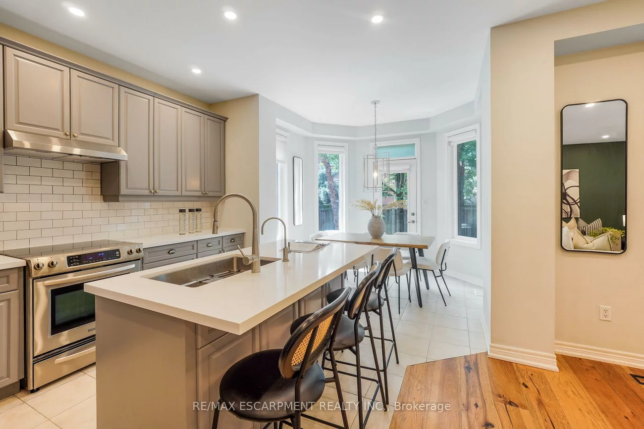 2314, Kwinter, 1019 - WM Westmount, Oakville