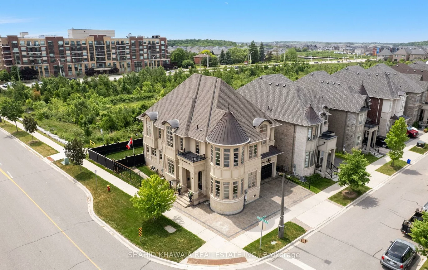 25, Wheat Boom, 1008 - GO Glenorchy, Oakville