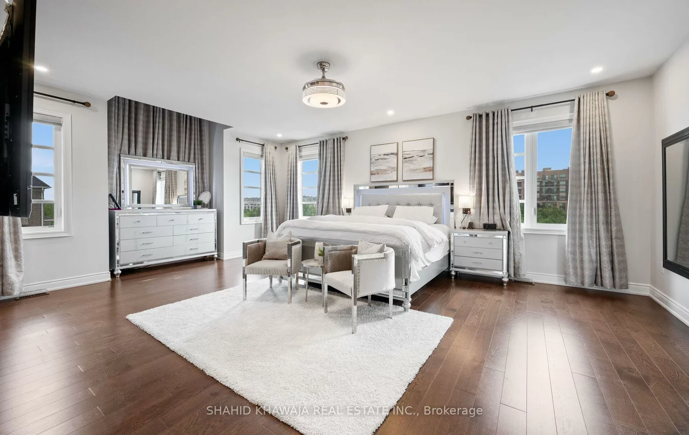 25, Wheat Boom, 1008 - GO Glenorchy, Oakville